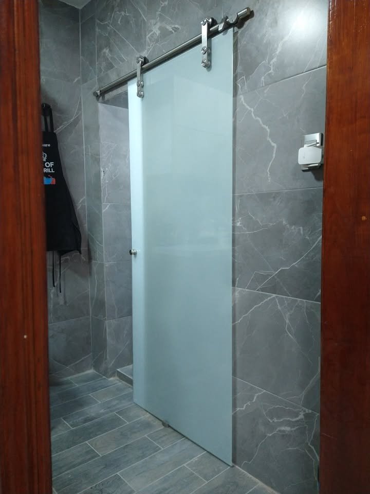 cotización de puertas de cristal templado Morelia